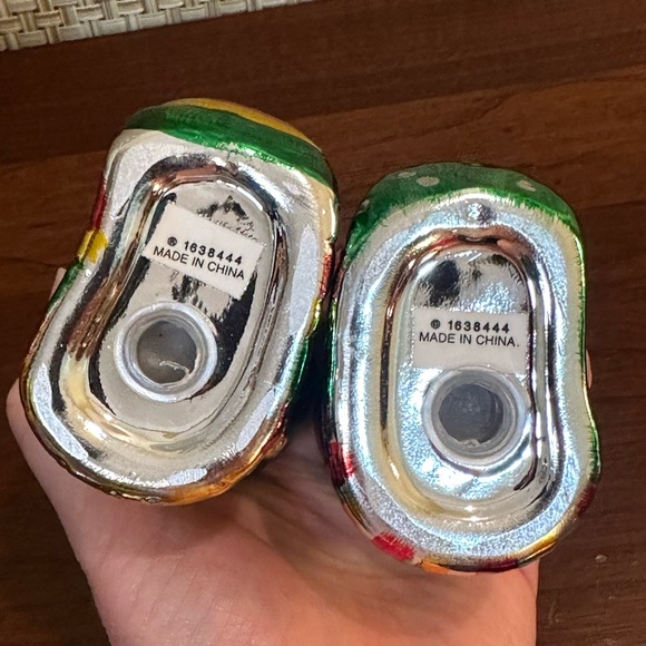 🎄🌟HP🌟VTG 2000s Christmas Elf Shoes Salt & Pepper Shakers by Boston Warehouse - Picture 7 of 8